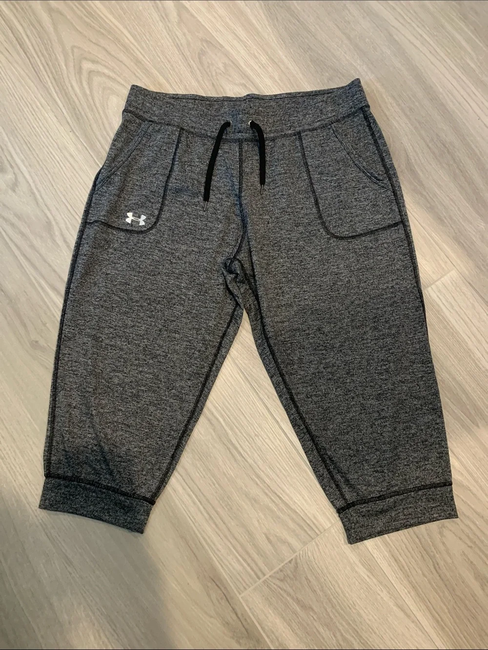 Under Armour Heather Gray Cropped Jogger Pants